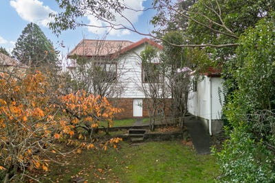/international/au/31-lett-street-katoomba-nsw-151243988/