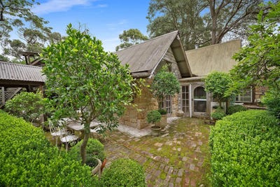 /international/au/19-rose-street-winmalee-nsw-148556148/