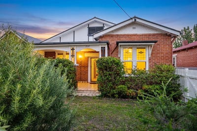 /international/au/717-young-street-albury-nsw-150909192/
