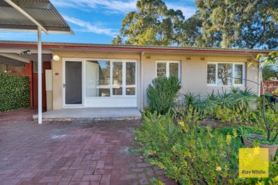 /international/au/3-43-golders-way-girrawheen-wa-148397020/