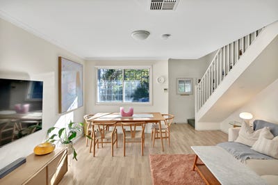 /international/au/41-12-22-newington-road-enter-via-pritchard-street-marrickville-nsw-151189788/