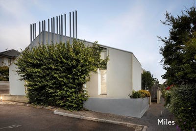 /international/au/1-26-livingstone-street-ivanhoe-vic-151033028/