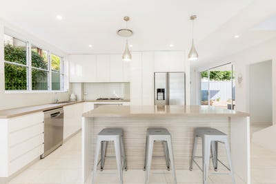/international/au/44-pacific-street-caringbah-south-nsw-151868024/
