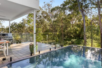 /international/au/11-hillsea-court-arundel-qld-151339248/