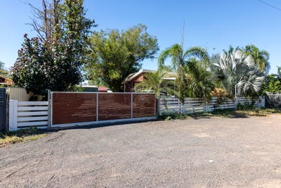/international/au/2-calytrix-avenue-kununurra-wa-151602228/