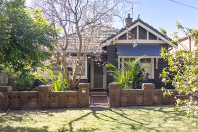 /international/au/8-tramway-street-tempe-nsw-152397852/