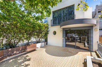 /international/au/1-bayswater-street-drummoyne-nsw-505131444/