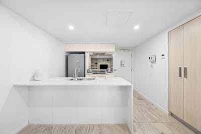 /international/au/104-3-meta-street-mooloolaba-qld-151592728/