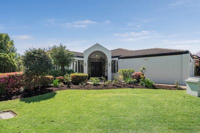 /international/au/16-fitzgerald-loop-canning-vale-wa-152469948/