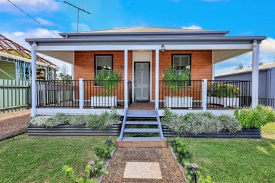 /international/au/7-kent-street-bundaberg-east-qld-151009488/