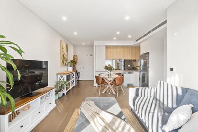 /international/au/702-17-loftus-street-wollongong-nsw-148628584/