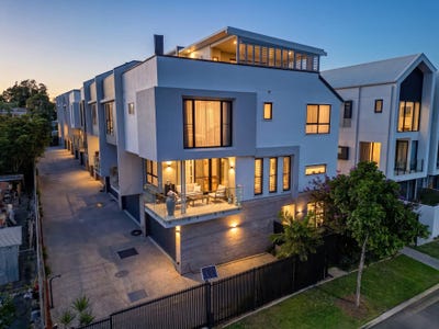 /international/au/9-39-minnie-street-southport-qld-151502248/