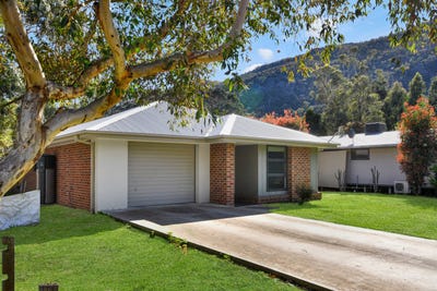 /international/au/21-tandara-road-halls-gap-vic-152477464/