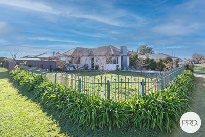 /international/au/418-kokoda-street-north-albury-nsw-151496920/
