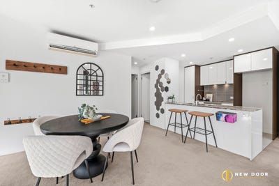 /international/au/10-1-mouat-street-lyneham-act-150917064/