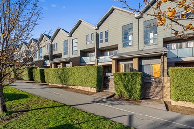 /international/au/2-2-hoffman-street-moncrieff-act-151468720/