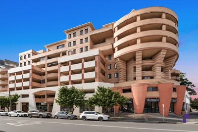 /international/au/24-7-cross-street-bankstown-nsw-151498860/