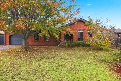 /international/au/2-shelly-court-bacchus-marsh-vic-151298684/