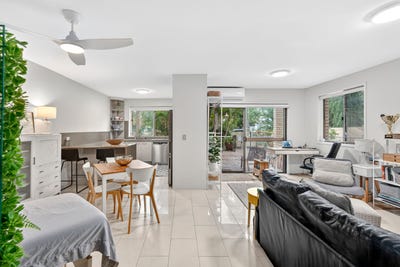 /international/au/2-16-st-kilda-avenue-broadbeach-qld-151004696/