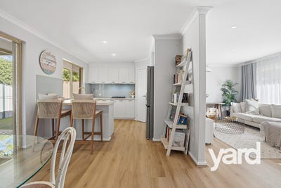 /international/au/3-72-beach-street-bicton-wa-151376796/
