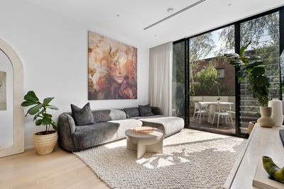 /international/au/5c-clara-street-south-yarra-vic-151039688/