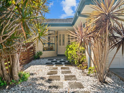 /international/au/25-burdett-street-tinonee-nsw-152487452/