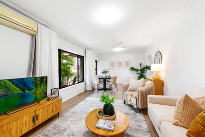 /international/au/5-214-scarborough-street-southport-qld-151457912/