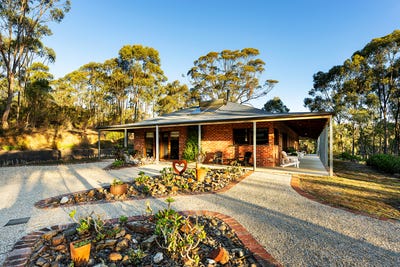 /international/au/139-fryers-road-campbells-creek-vic-151121452/