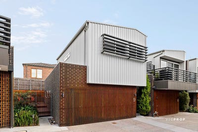 /international/au/9-390-upper-heidelberg-road-ivanhoe-vic-151568552/