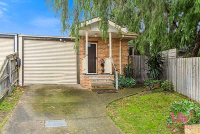 /international/au/7a-candlebark-crescent-frankston-north-vic-151291264/