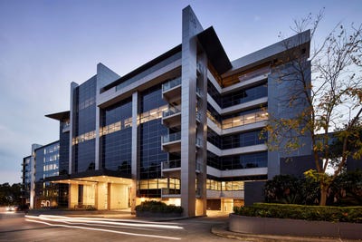 /international/au/102-58-norwest-boulevard-norwest-nsw-504898284/