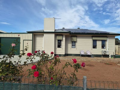 /international/au/106-hill-street-west-peterborough-sa-151187768/