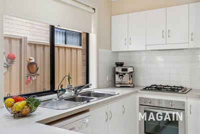 /international/au/22-melbourne-street-sturt-sa-151084176/