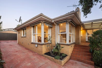 /international/au/26-sunhill-road-mount-waverley-vic-151626904/