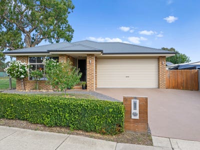 /international/au/70-cambridge-drive-mansfield-vic-150833112/
