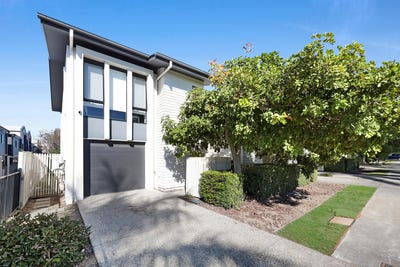 /international/au/5-1-ancora-crescent-hope-island-qld-152001284/