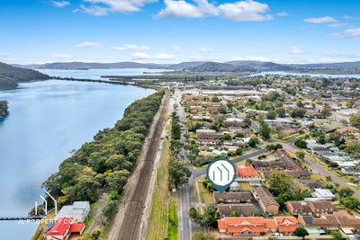 /international/au/1-130-132-railway-street-woy-woy-nsw-152553388/