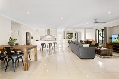 /international/au/23-kensington-drive-cooroy-qld-152316348/