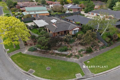 /international/au/22-kingsmere-drive-berwick-vic-152639032/