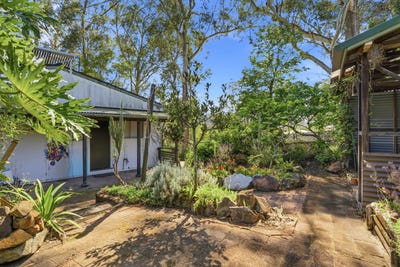 /international/au/1a-eve-street-narara-nsw-152574364/