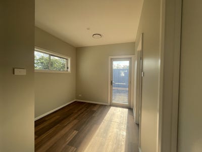 /international/au/43-butterworth-street-cameron-park-nsw-147920468/?lang=en