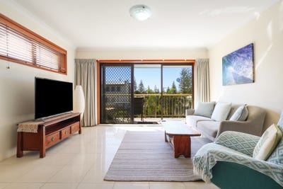 /international/au/11-4-mary-avenue-broadbeach-qld-151179456/