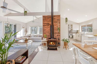 /international/au/33-mcgrath-road-mcgraths-hill-nsw-148335276/