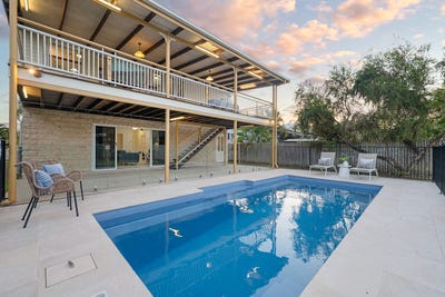 /international/au/12-soule-street-hermit-park-qld-152506024/