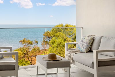 /international/au/408-137-landsborough-avenue-scarborough-qld-150958852/