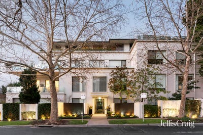 /international/au/4-17-myamyn-street-armadale-vic-150538552/
