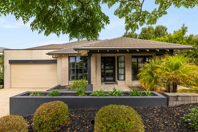 /international/au/9-bluestone-drive-mount-barker-sa-151125396/