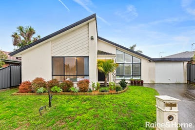 /international/au/3-lincolne-crescent-roxburgh-park-vic-148432472/
