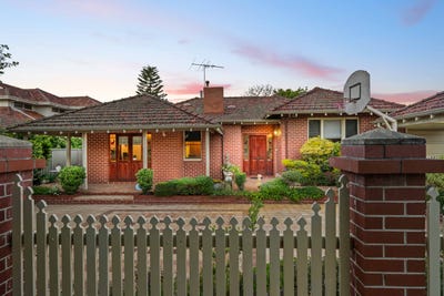 /international/au/48-moray-avenue-floreat-wa-152571180/