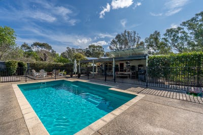 /international/au/304-sheans-creek-road-euroa-vic-700423300/
